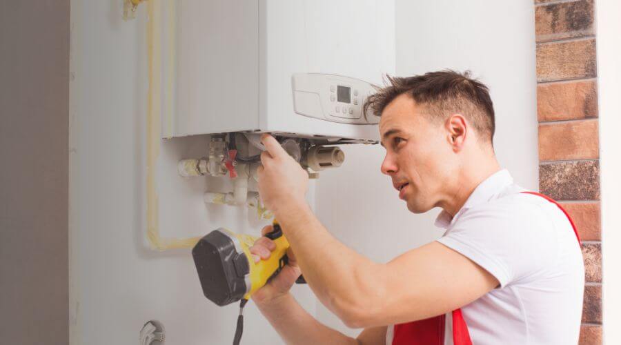 Local expert plumbing services in Osteen, FL